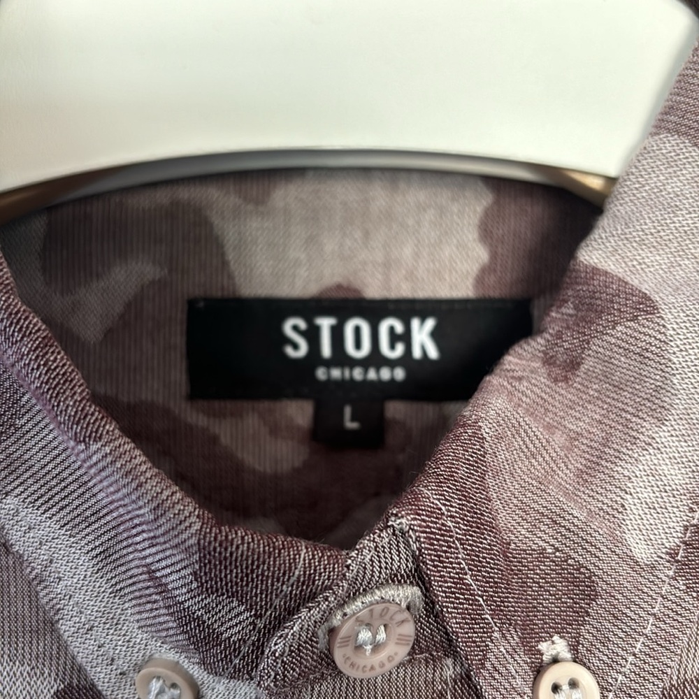 Men’s button down - Picture 2 of 5